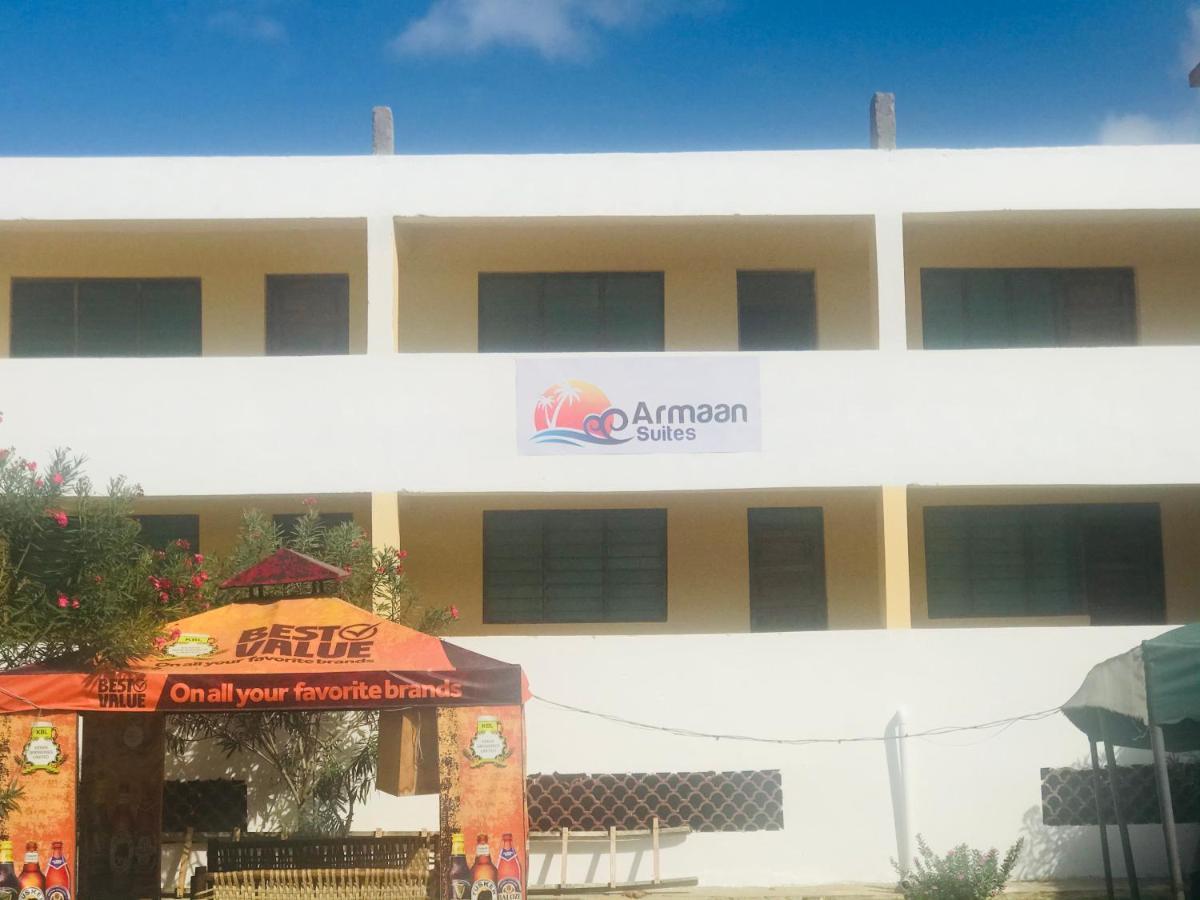 Armaan Guest House Diani Beach Esterno foto