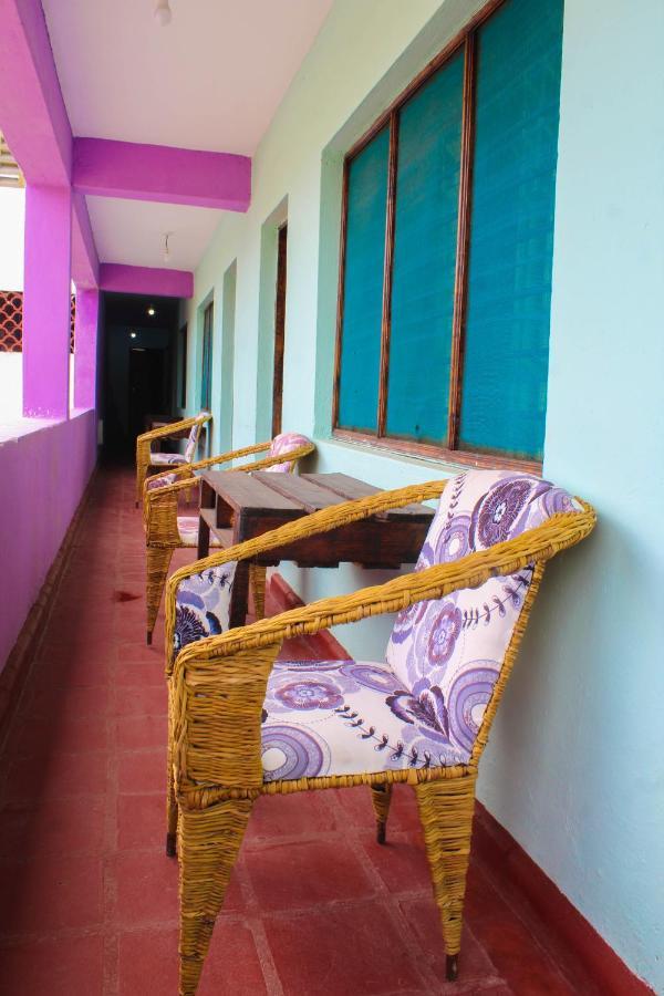 Armaan Guest House Diani Beach Esterno foto